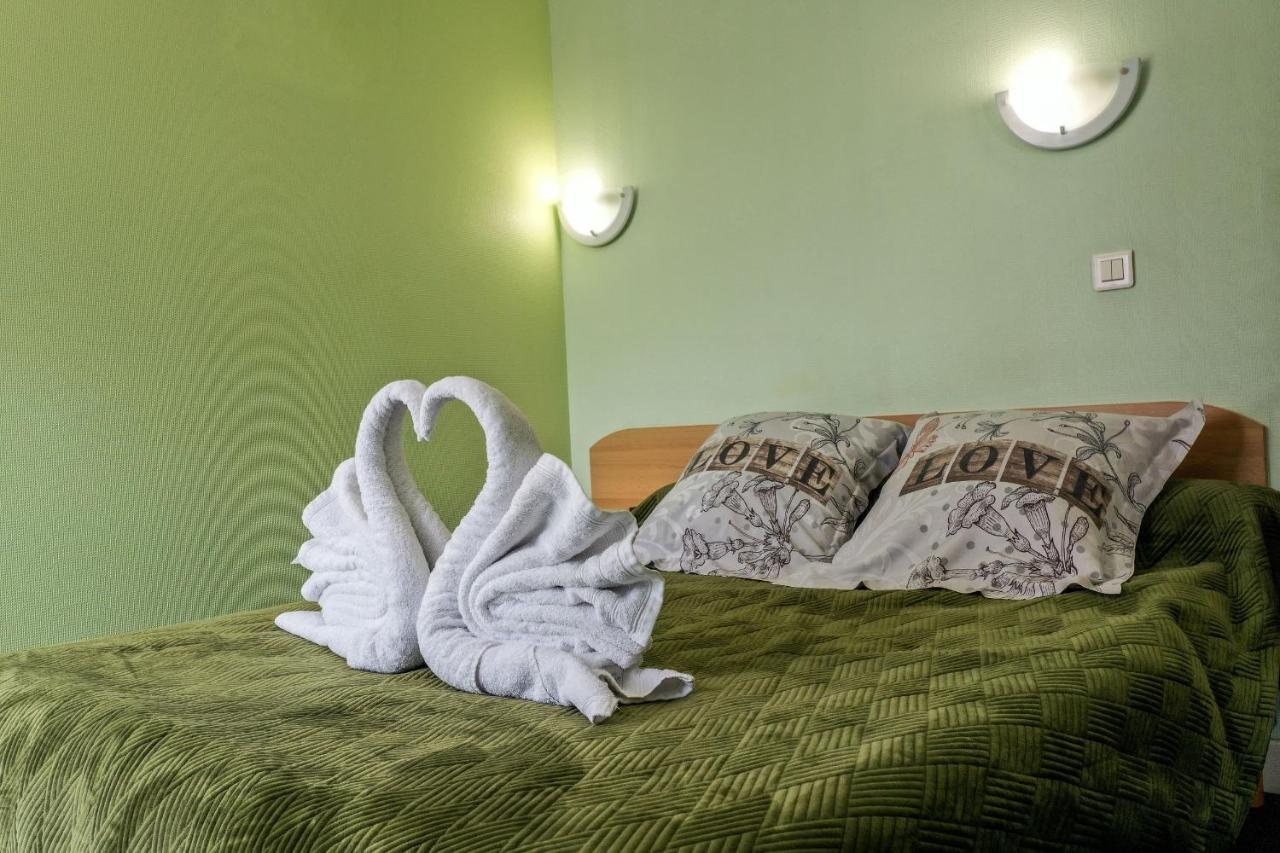 Guéret Hotel Le Pommeil מראה חיצוני תמונה