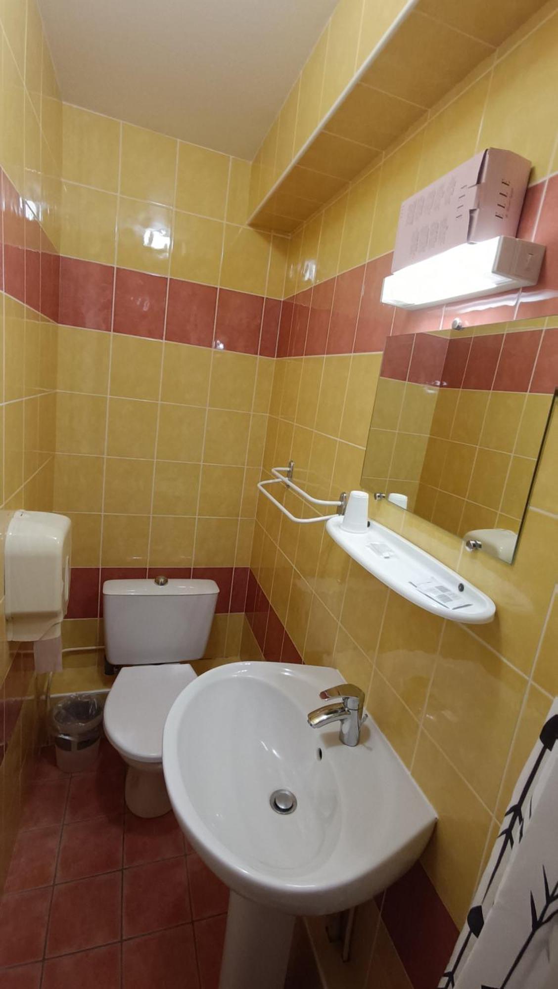 Guéret Hotel Le Pommeil מראה חיצוני תמונה