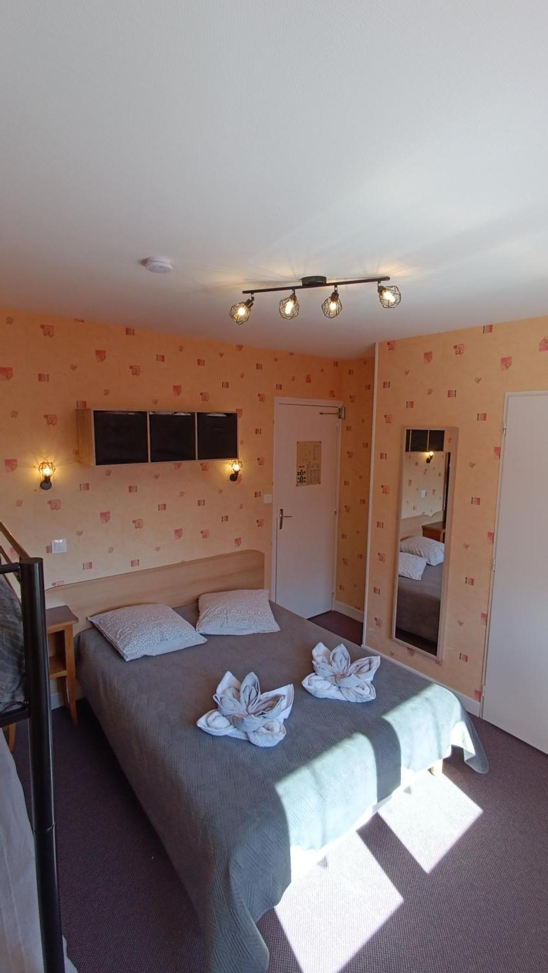 Guéret Hotel Le Pommeil מראה חיצוני תמונה