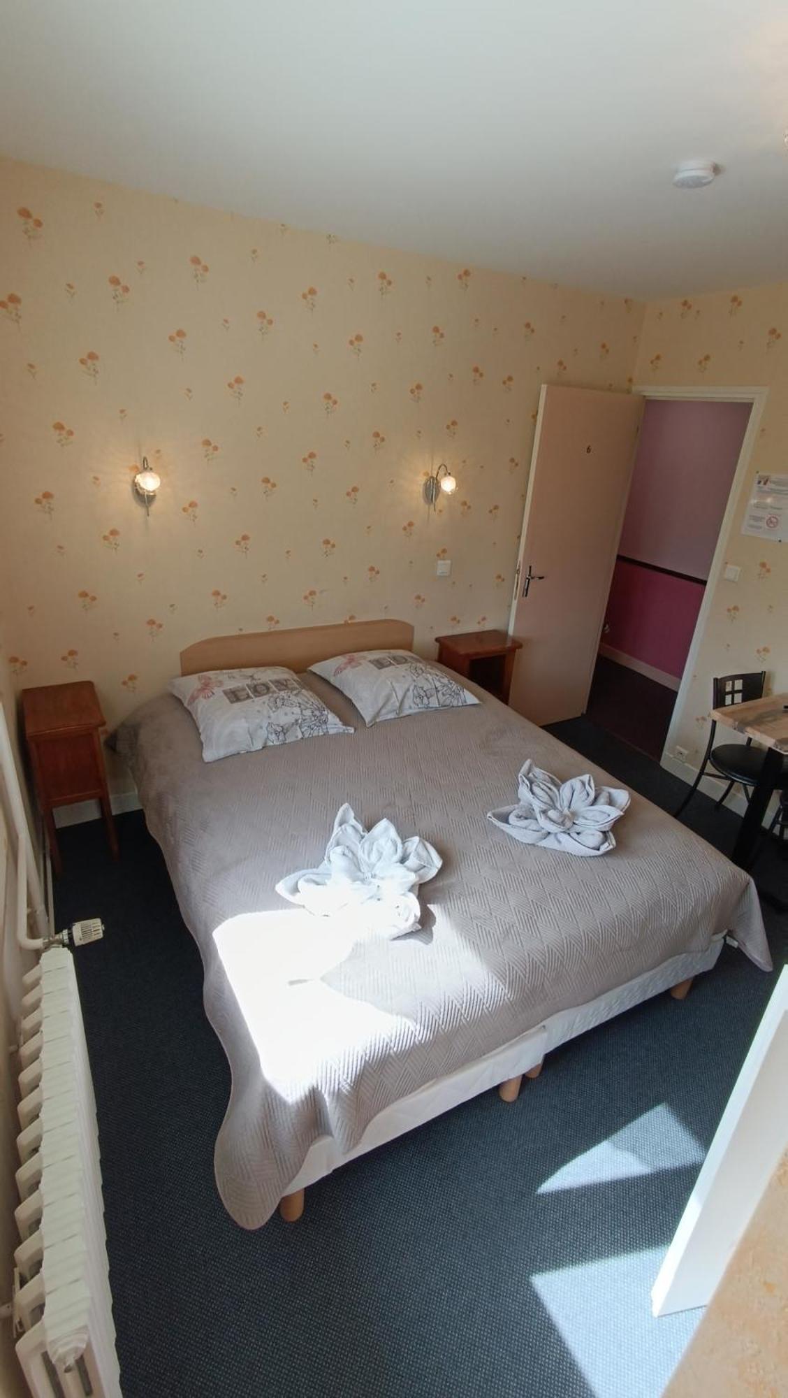 Guéret Hotel Le Pommeil מראה חיצוני תמונה
